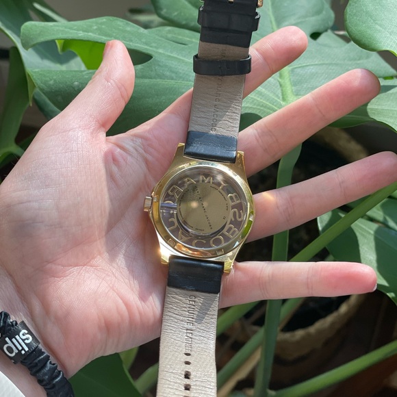 Marc by Marc Jacobs Henry Skeleton watch black leather strap with gold face - Picture 4 of 10